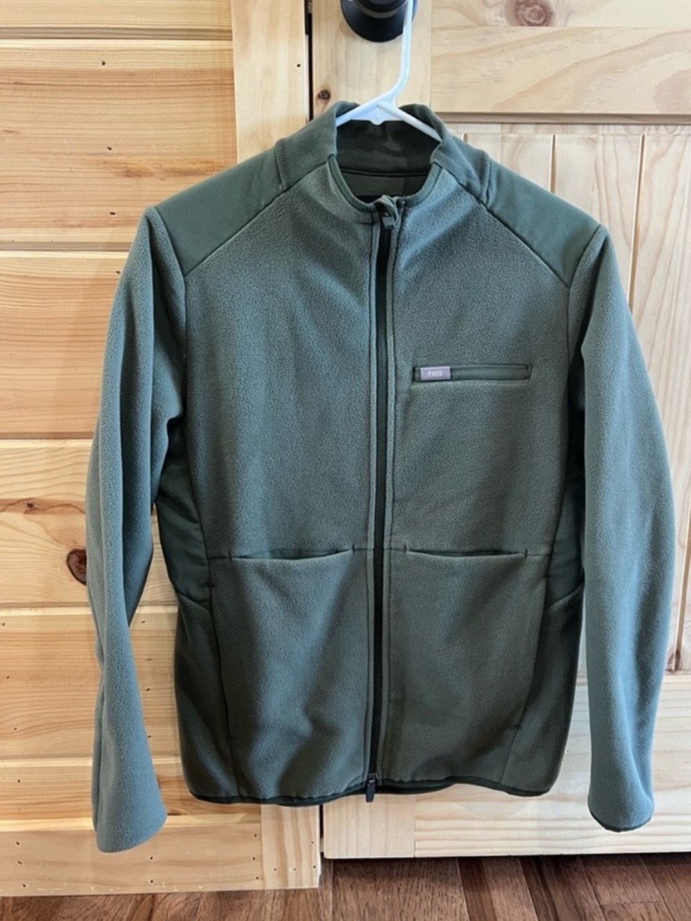 Figs Moss On-Shift Women’s Fleece jacket